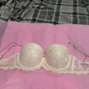 Elegant Lace Underwire Bra - Cream